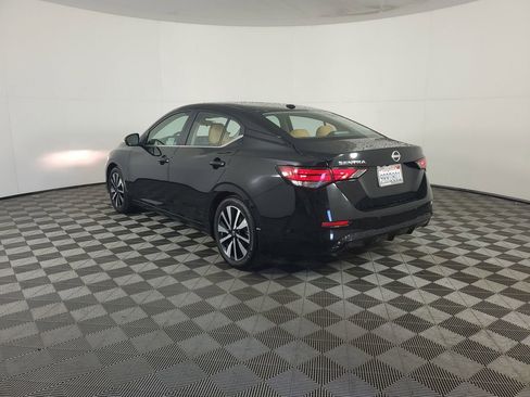 Used 2024 Nissan Sentra SV w/ SV Premium Package image 6