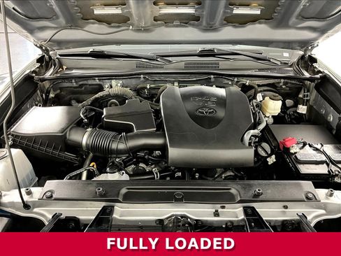 Used 2021 Toyota Tacoma TRD Sport w/ Technology Package AWD/4WD image 28