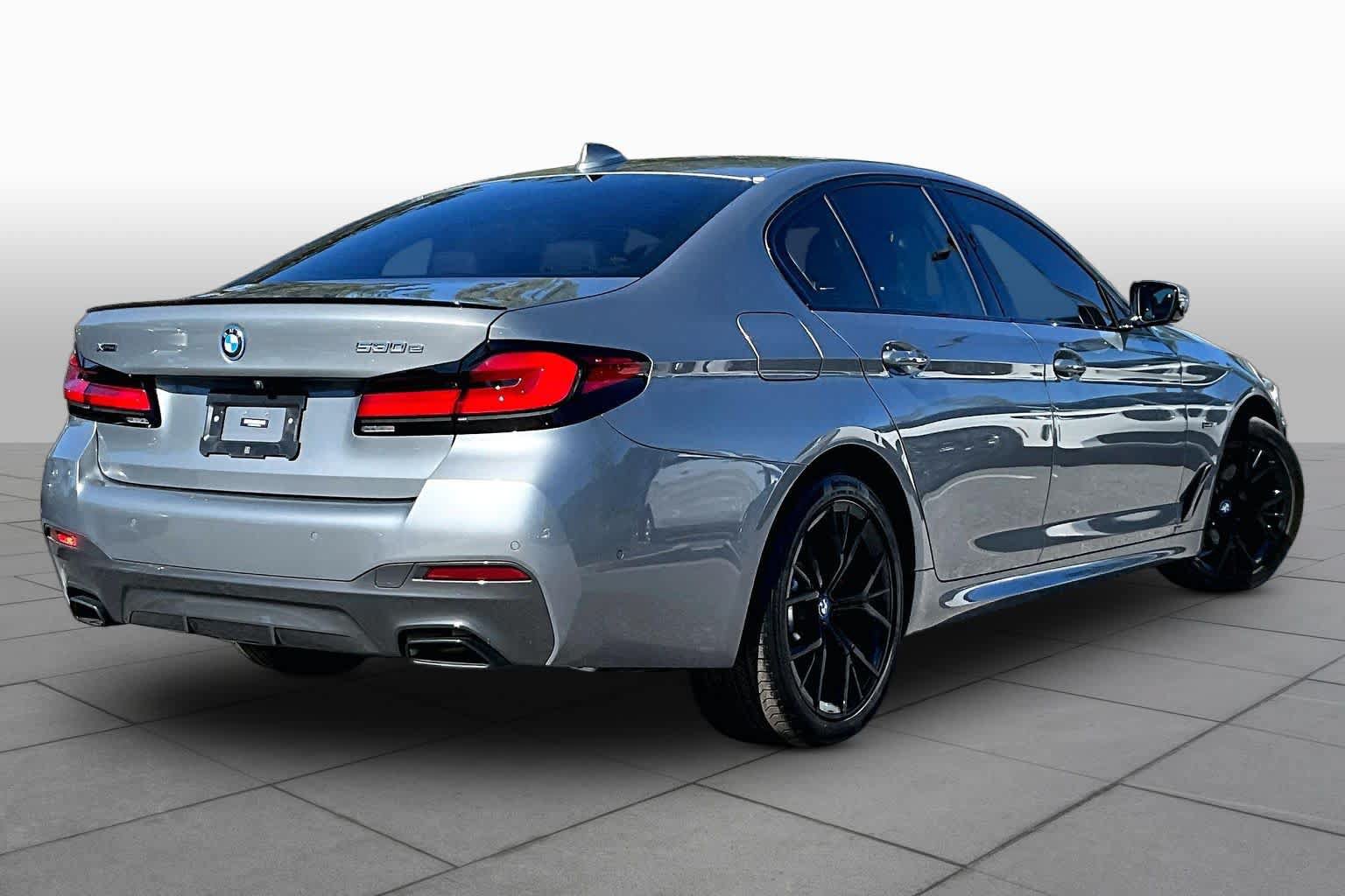 Used 2023 BMW 530e xDrive w/ Executive Package AWD/4WD image 13