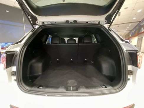 Used 2024 Jeep Compass Latitude image 25