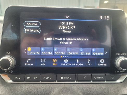 Used 2022 Nissan Sentra SV FWD image 25