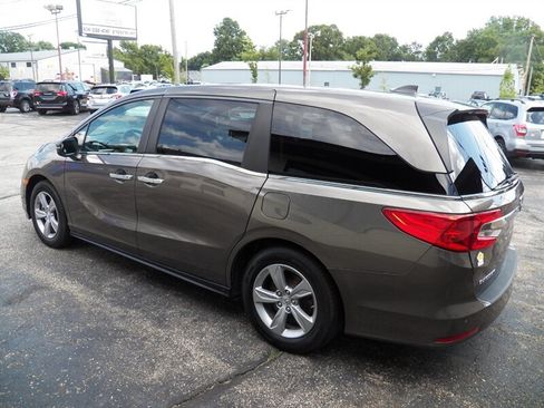 Used 2018 Honda Odyssey EX image 4