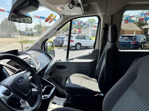 Used 2018 Ford Transit 350 XLT RWD image 10