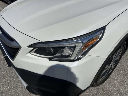 Certified 2022 Subaru Outback Touring AWD/4WD image 7