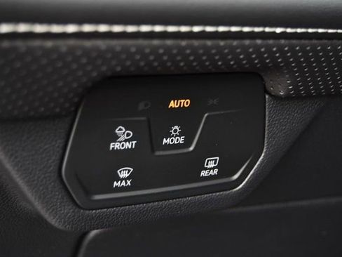 New 2026 Volkswagen Atlas Cross Sport SEL Premium R-Line image 11