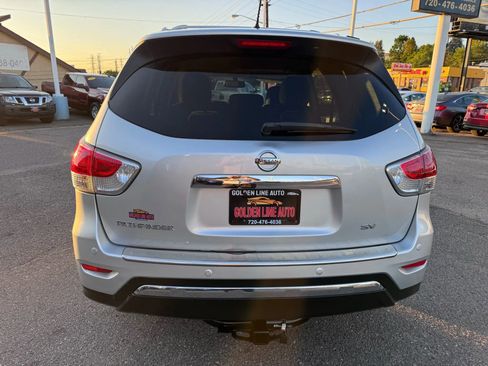 Used 2015 Nissan Pathfinder SV image 7