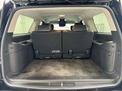 Used 2014 Chevrolet Suburban LT image 22