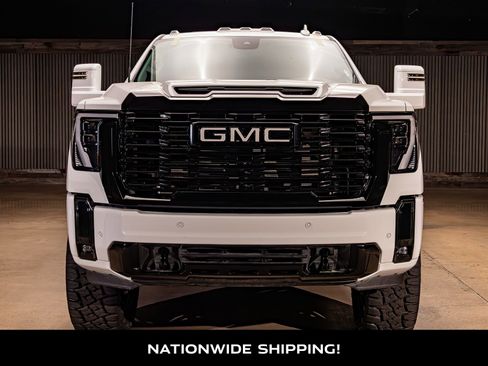 Used 2025 GMC Sierra 3500 Denali w/ Denali Reserve Package image 4