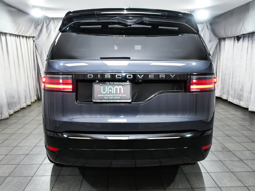 Used 2024 Land Rover Discovery Dynamic SE AWD/4WD image 5