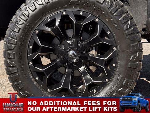 Used 2021 GMC Sierra 1500 AT4 w/ Technology Package image 13