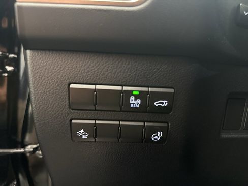 Used 2015 Lexus NX 300h AWD image 24