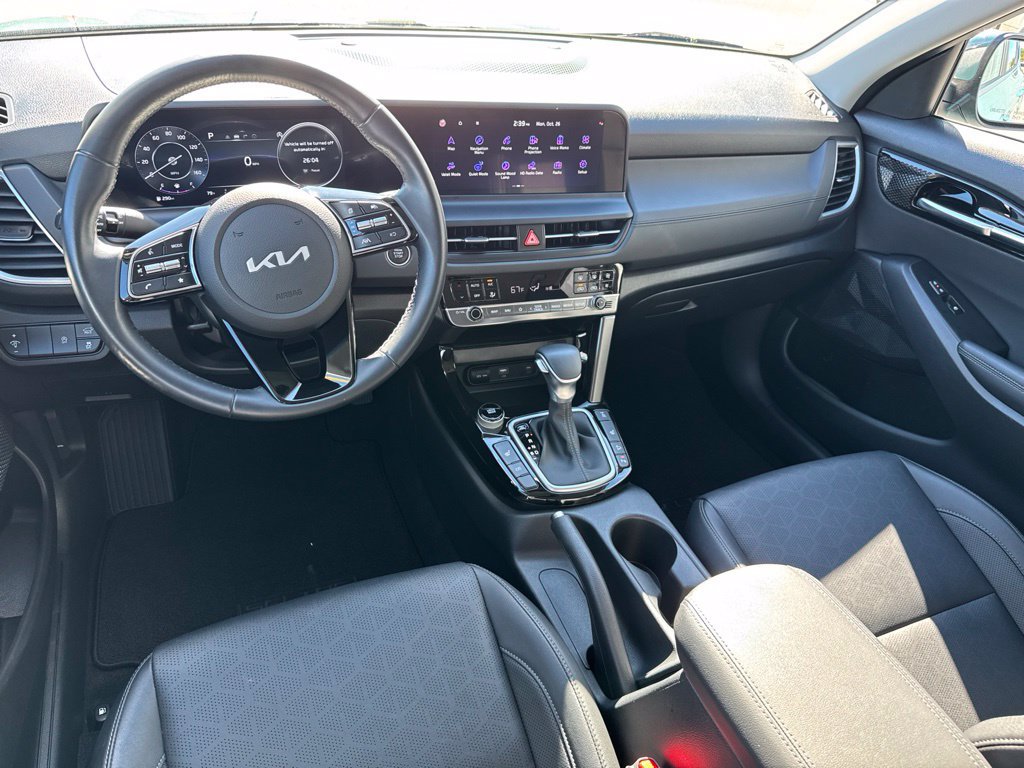 Used 2026 Kia Seltos EX AWD/4WD image 16