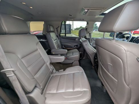 Used 2015 GMC Yukon Denali w/ Premium Package RWD image 41