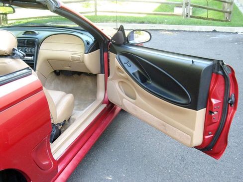 Used 1995 Ford Mustang GT image 23