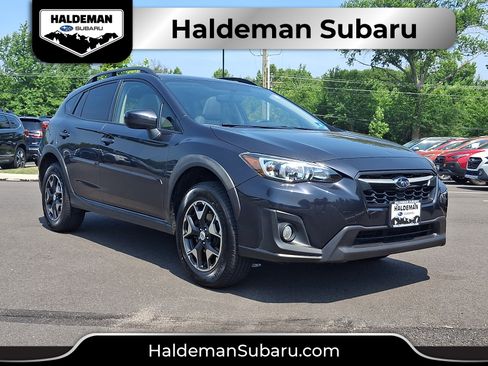 Used 2018 Subaru Crosstrek 2.0i Premium w/ Moonroof Package AWD/4WD image 1