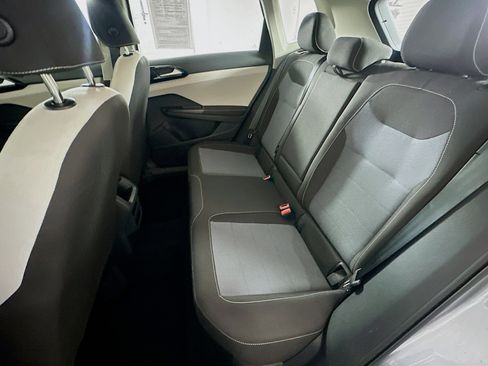 Used 2025 Volkswagen Taos S FWD image 25