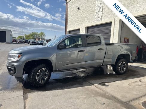 Used 2022 Chevrolet Colorado Z71 AWD/4WD image 4