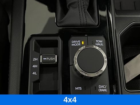 Used 2025 Toyota Tundra Limited AWD/4WD image 24