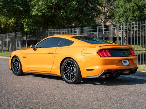 Used 2018 Ford Mustang GT RWD image 8