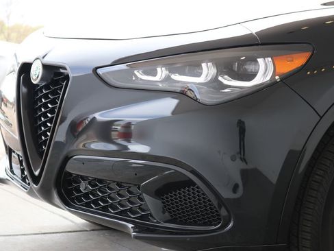 New 2025 Alfa Romeo Stelvio Sprint image 11