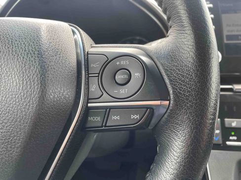 Used 2019 Toyota Avalon XLE image 33