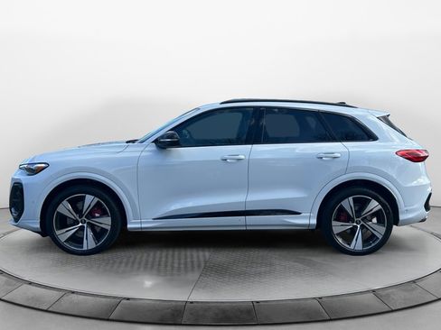 New 2025 Audi SQ5 Premium Plus image 4