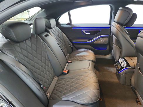 New 2026 Mercedes-Benz S 580 4MATIC Sedan image 11