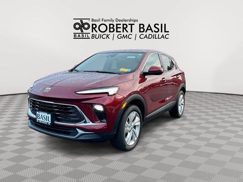 Used 2024 Buick Encore GX Preferred w/ Comfort Package AWD/4WD image 4