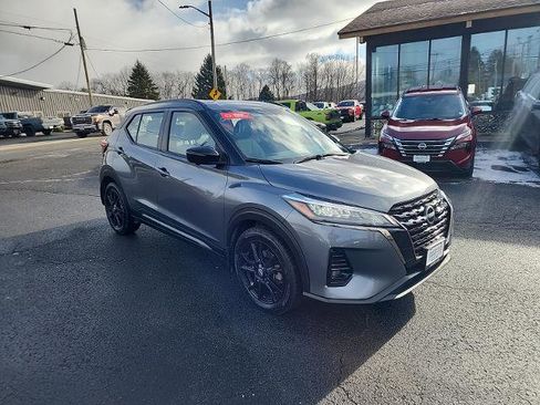 Certified 2022 Nissan Kicks SR w/ Premium Package image 1