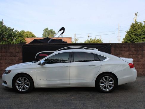 Used 2018 Chevrolet Impala LT FWD image 2
