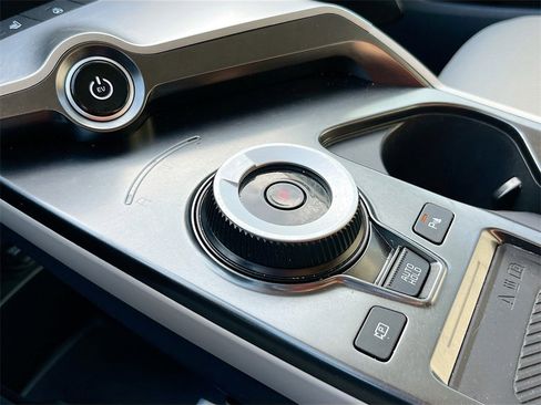 Used 2022 Kia EV6 Wind image 17