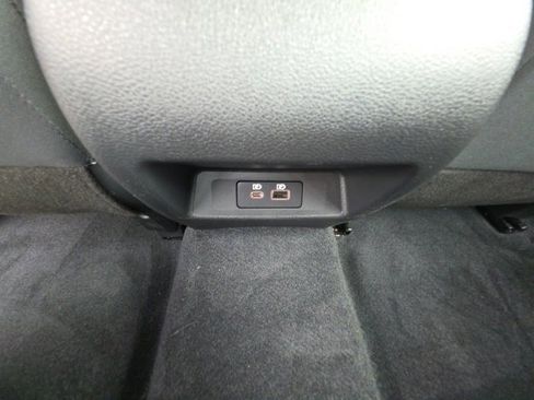 Used 2025 Nissan Altima 2.5 SV image 25