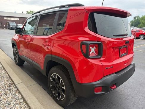 Used 2023 Jeep Renegade Trailhawk w/ Sun/Sound Group AWD/4WD image 10