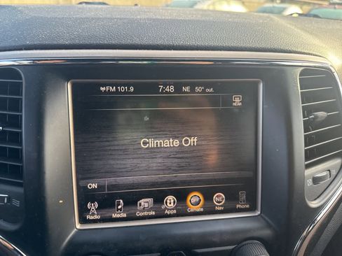 Used 2015 Jeep Grand Cherokee Laredo w/ Quick Order Package 23E image 24