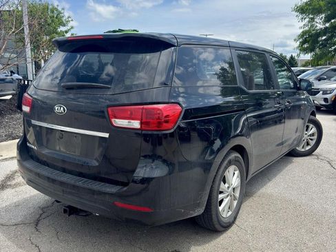 Used 2017 Kia Sedona L FWD image 5
