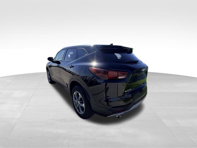 Certified 2026 Chevrolet Blazer LT FWD image 4