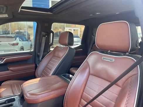 Used 2024 GMC Sierra 1500 Denali Ultimate image 24