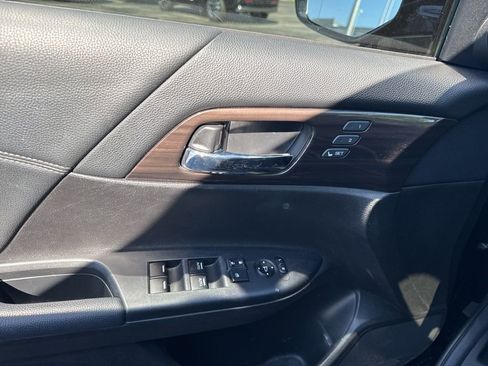 Used 2016 Honda Accord EX-L image 15