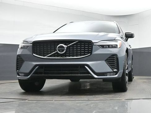Used 2023 Volvo XC60 B6 Ultimate w/ Protection Package Premier AWD/4WD image 36