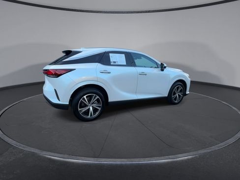 Used 2025 Lexus RX 350 Premium w/ Accessory Package (Z1) FWD image 9