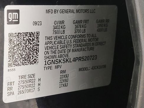 Used 2023 Chevrolet Tahoe Premier w/ Advanced Technology Package image 32