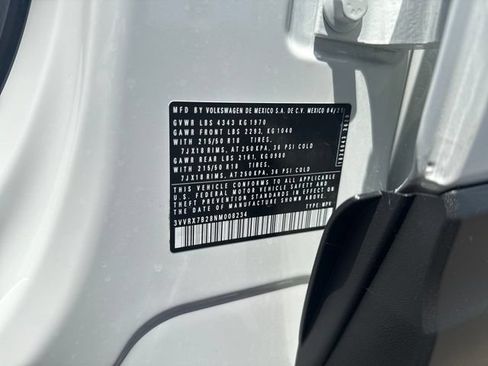 Used 2022 Volkswagen Taos SE FWD image 30