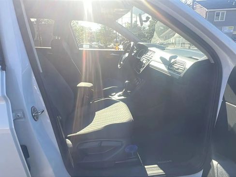 Used 2020 Volkswagen Tiguan S image 31