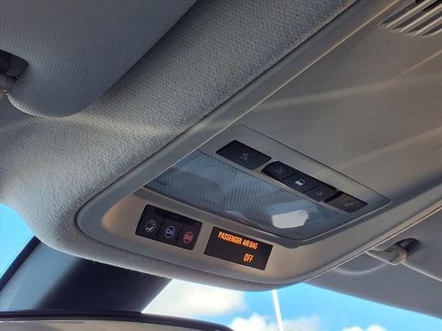 Used 2018 Chevrolet Cruze LT w/ Convenience Package image 14