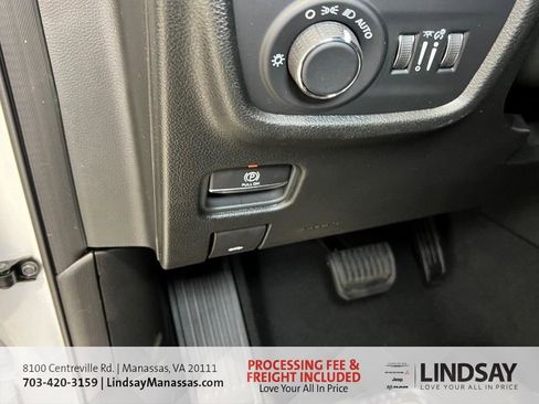 New 2025 Jeep Grand Cherokee Altitude AWD/4WD image 31