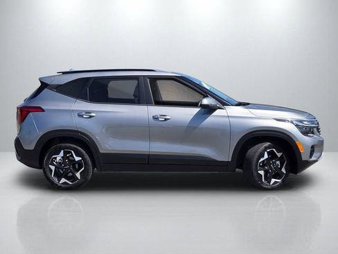 Used 2026 Kia Seltos S FWD image 3