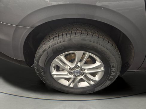 Used 2020 Buick Enclave Essence w/ Trailering Package, 5000 lbs. AWD/4WD image 28