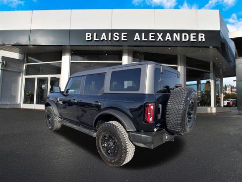 Used 2023 Ford Bronco Wildtrak image 6