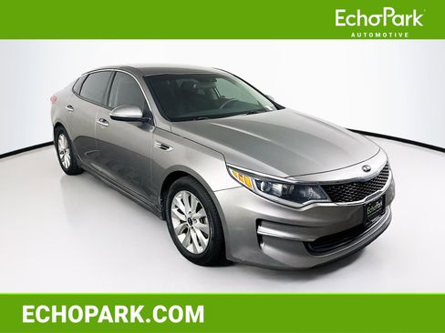 Used 2017 Kia Optima LX w/ Option Group 014 image 1