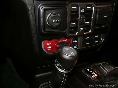 Used 2022 Jeep Gladiator Rubicon w/ LED Lighting Group image 27